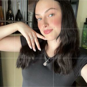 Meet your Posher, Jessenia